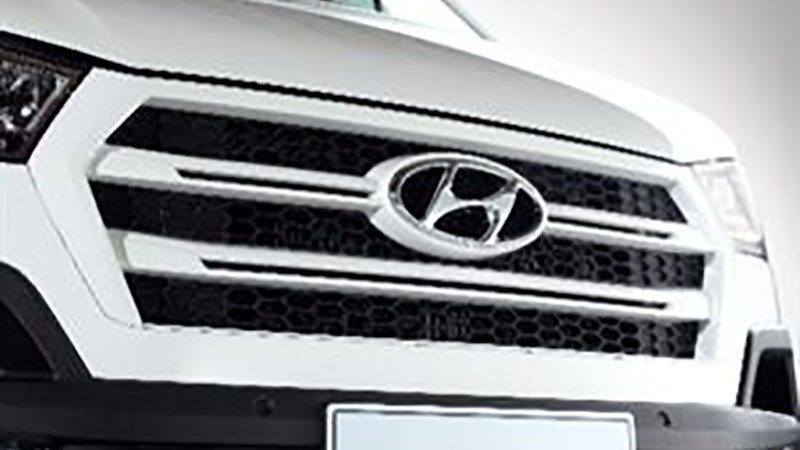 Lưới tản nhiện hình lục giác đặc trưng của Hyundai